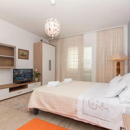 Antonio Apartment Makarska Exterior photo