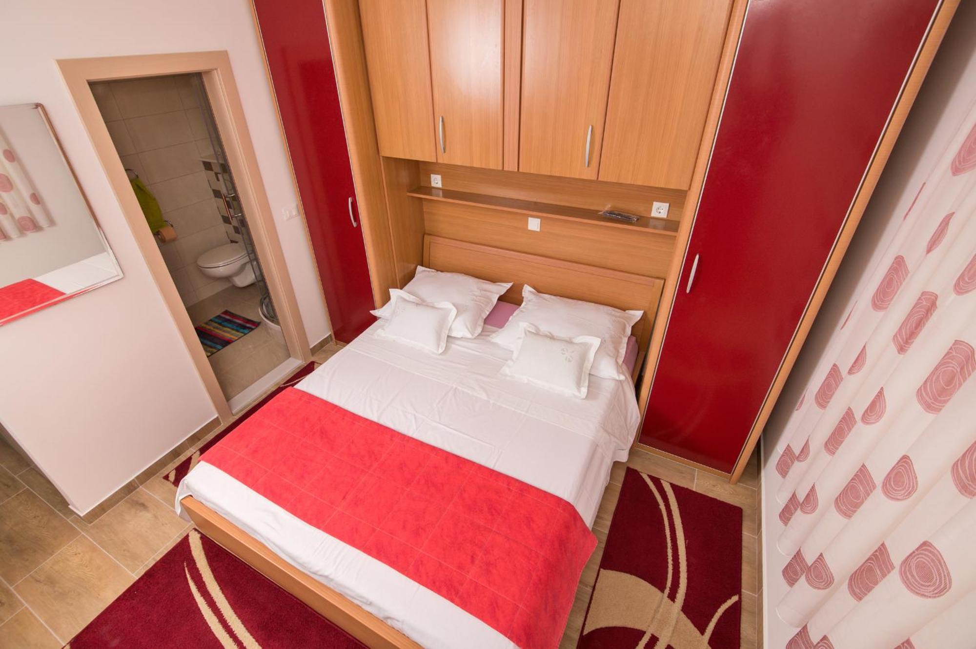 Apartment Antonio Makarska